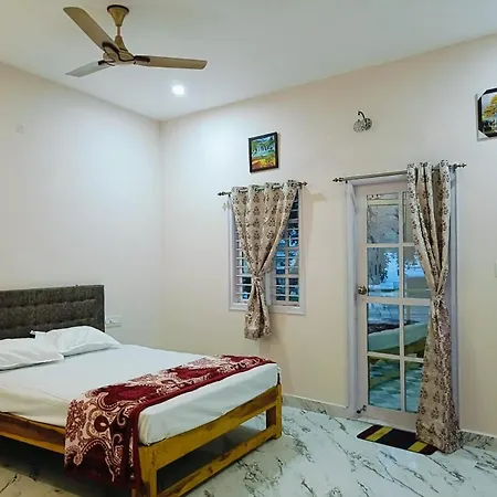Hilltop Heaven Yelagiri Exterior photo