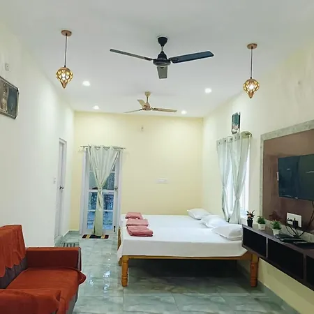 Hilltop Heaven Yelagiri Exterior photo